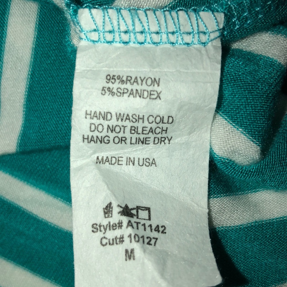 Turquoise & white top - Picture 8 of 8